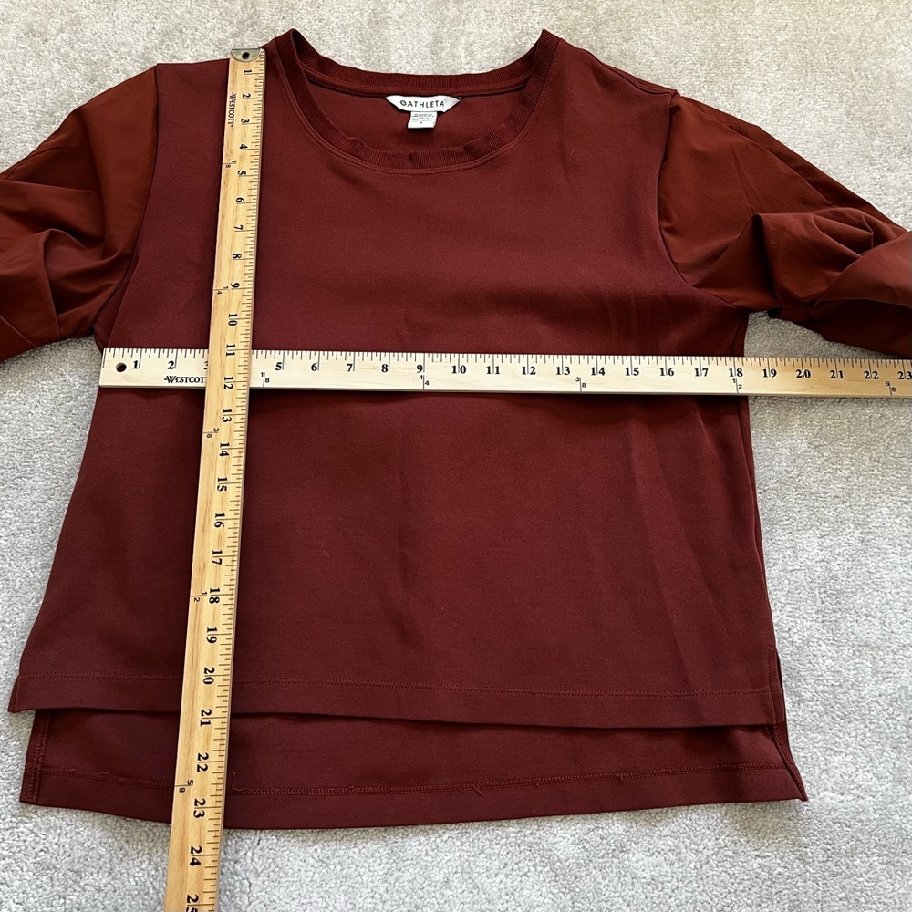 ATHLETA Harlow Hybrid Tee Size Small Feminine Dainty Puff Gathered Sleeve - Picture 6 of 7